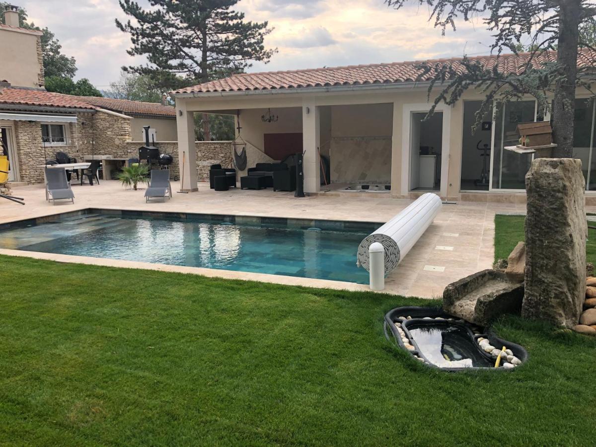 Au Milieu Des Piboules De Provence. Βίλα LʼIsle-sur-la-Sorgue Εξωτερικό φωτογραφία