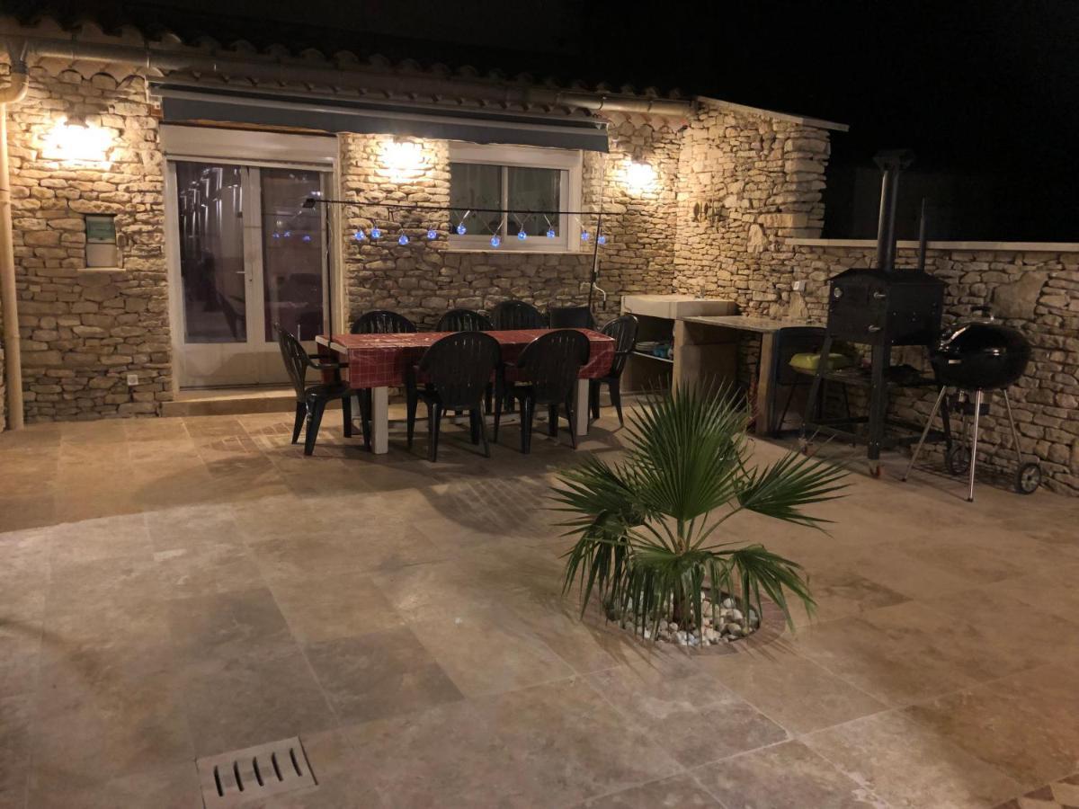 Au Milieu Des Piboules De Provence. Βίλα LʼIsle-sur-la-Sorgue Εξωτερικό φωτογραφία